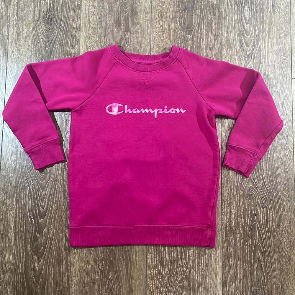 Girls Champion long sleeve sweater Purple sweater girls medium Champion sweater